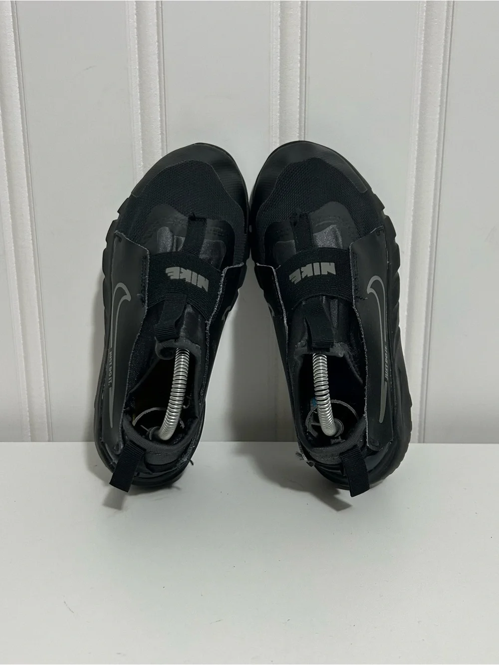 Nike flex runner black grey slip on